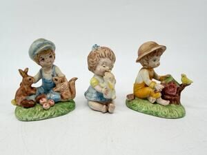 Unbranded Vintage 1985 Ceramic Children Animal Figurines E.S. Signed